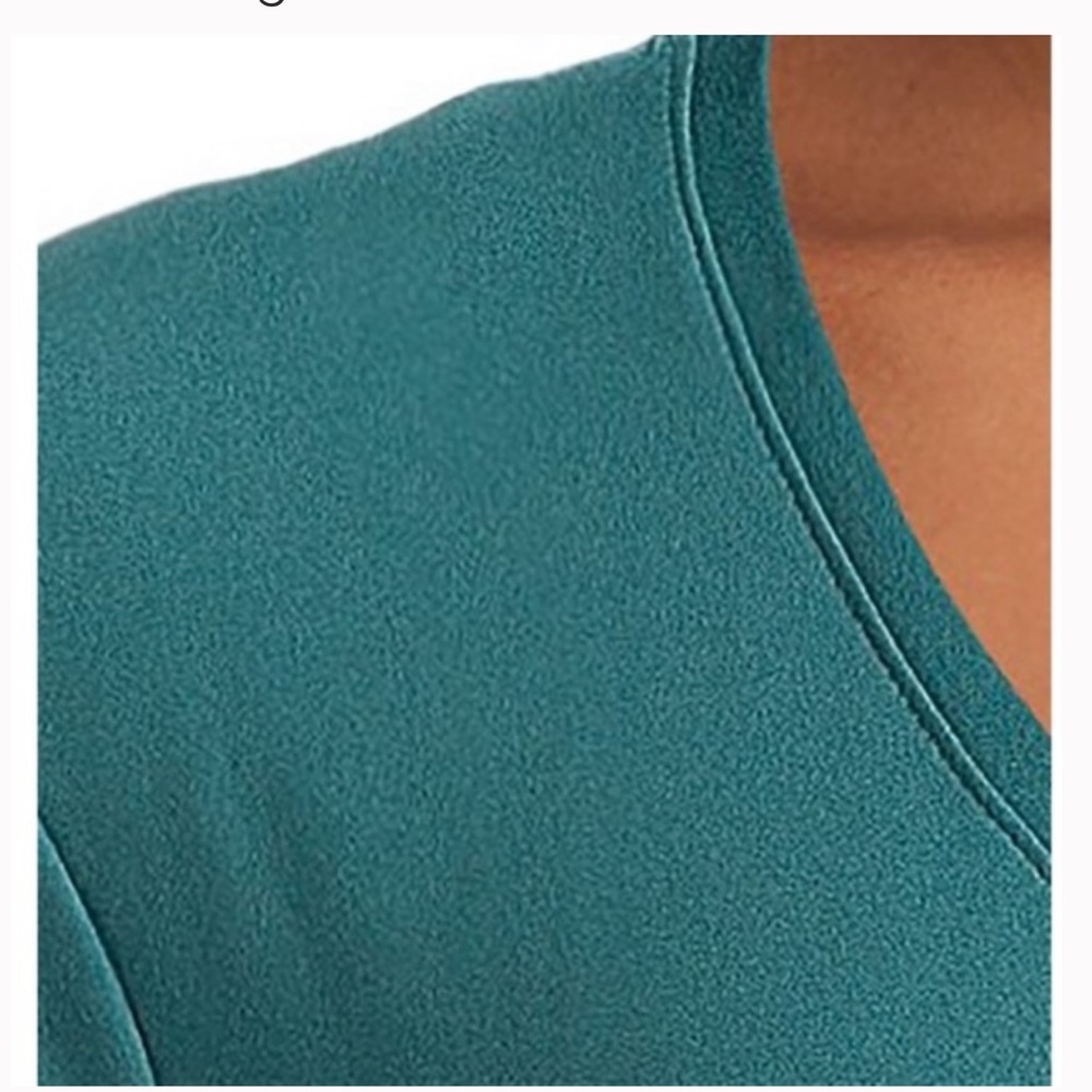 Maternity V-Neck T-shirt with Long Sleeves - Picture 6 of 7